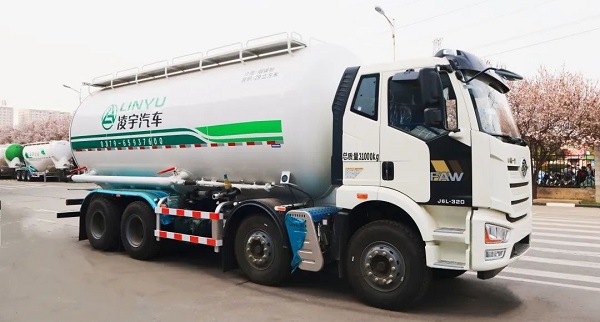 凌宇干混砂漿車(chē)的特點(diǎn)都有什么？